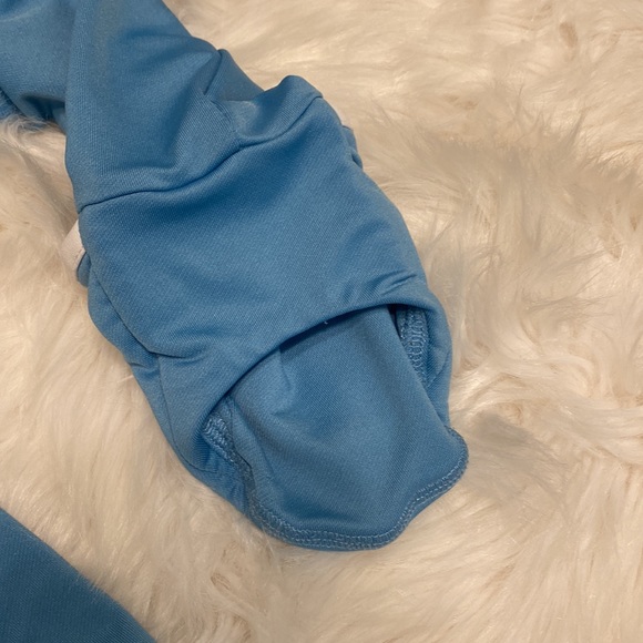 Champion Workout Long Sleeve - Picture 5 of 5